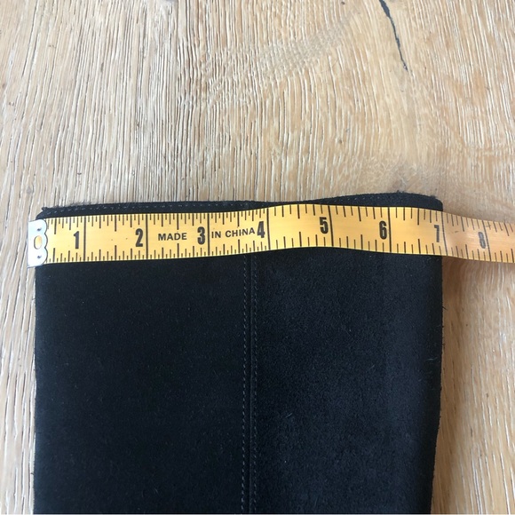 Aquatilia black suede shearling real fur lining boots size 7.5 - Picture 6 of 11